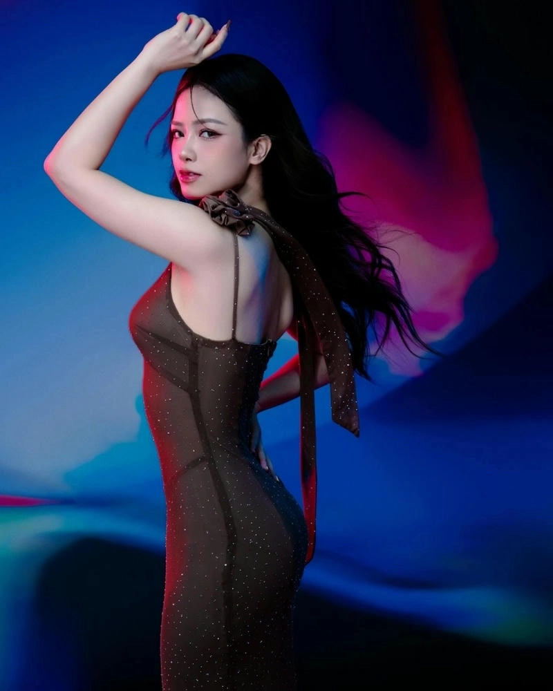 Lắng nghe bản nhạc vui tươi Cầu vồng lấp lánh Dương Hoàng Yến