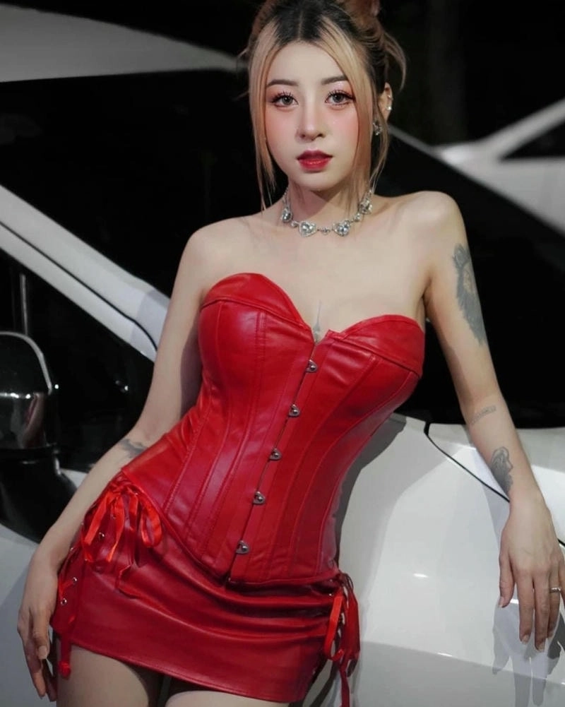 Hotlive Idol | Ngắm nhìn bộ sưu tập ảnh ca sĩ Cẩm Tiên đẹp cuốn hút