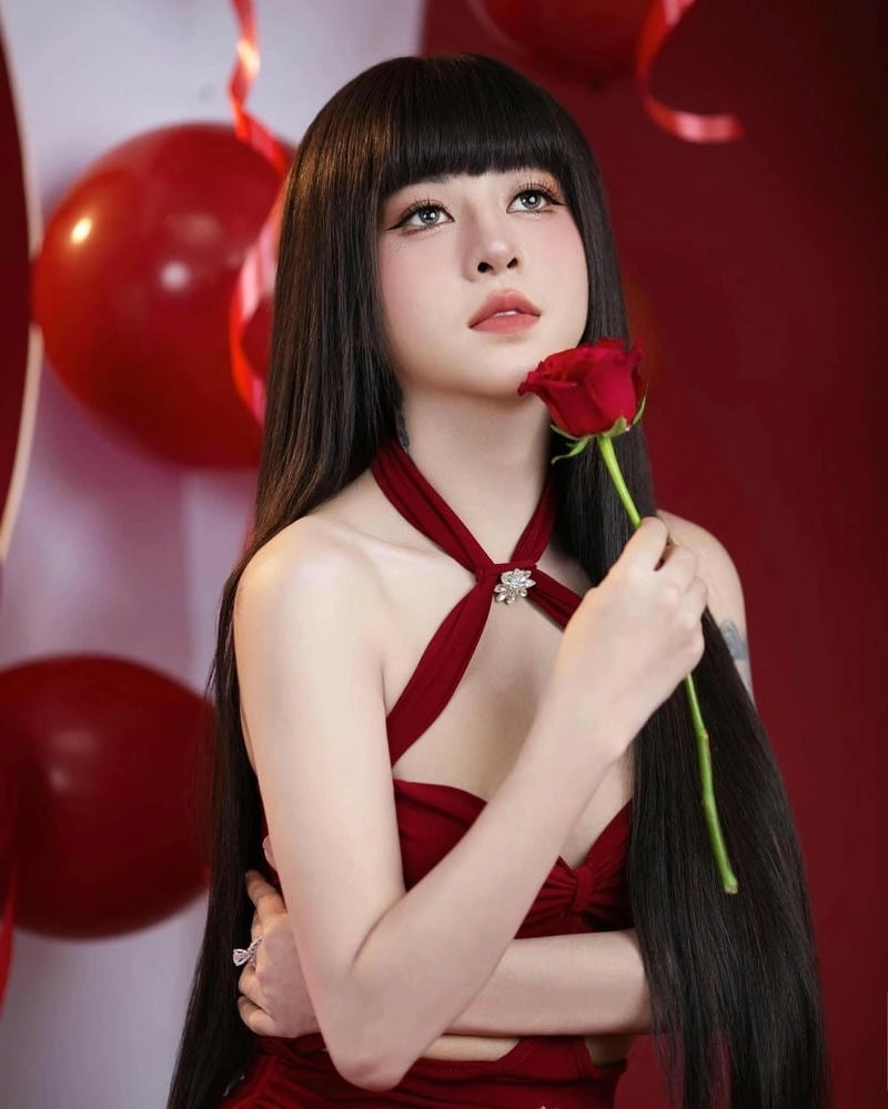 Thưởng thức tiếng đàn mộc mạc của Cẩm Tiên Đàn Guitar Hotlive Idol
