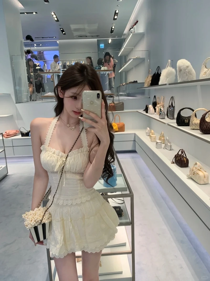 Bộ ảnh gái xinh Hotlive Idol chụp gương thời trang hợp xu hướng
