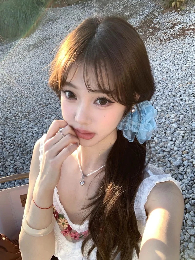 Hotlive Idol | Top 55+ Gái Xinh 2k4 đẹp Nổi Bật được Tìm Kiếm Nhiều