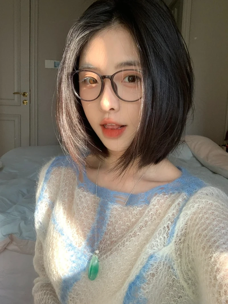 Hotlive Idol | Bộ Sưu Tập Gái Xinh Tóc Ngắn Cực Xinh Và Cuốn Hút