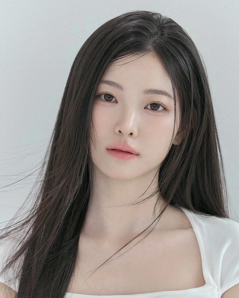 Vẻ đẹp hoàn hảo của mỹ nhân Hotlive Idol Hàn Quốc khiến ai cũng mê
