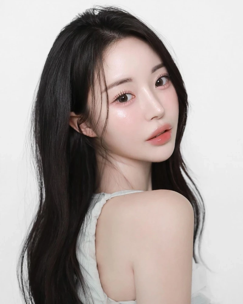 Gái Hàn Quốc nổi tiếng thu hút mọi ánh nhìn